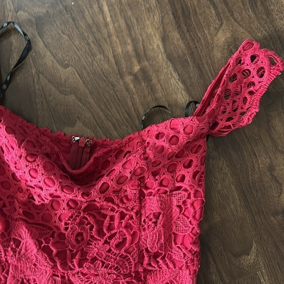 Pink Lace Missguided Dress - Picture 3 of 5